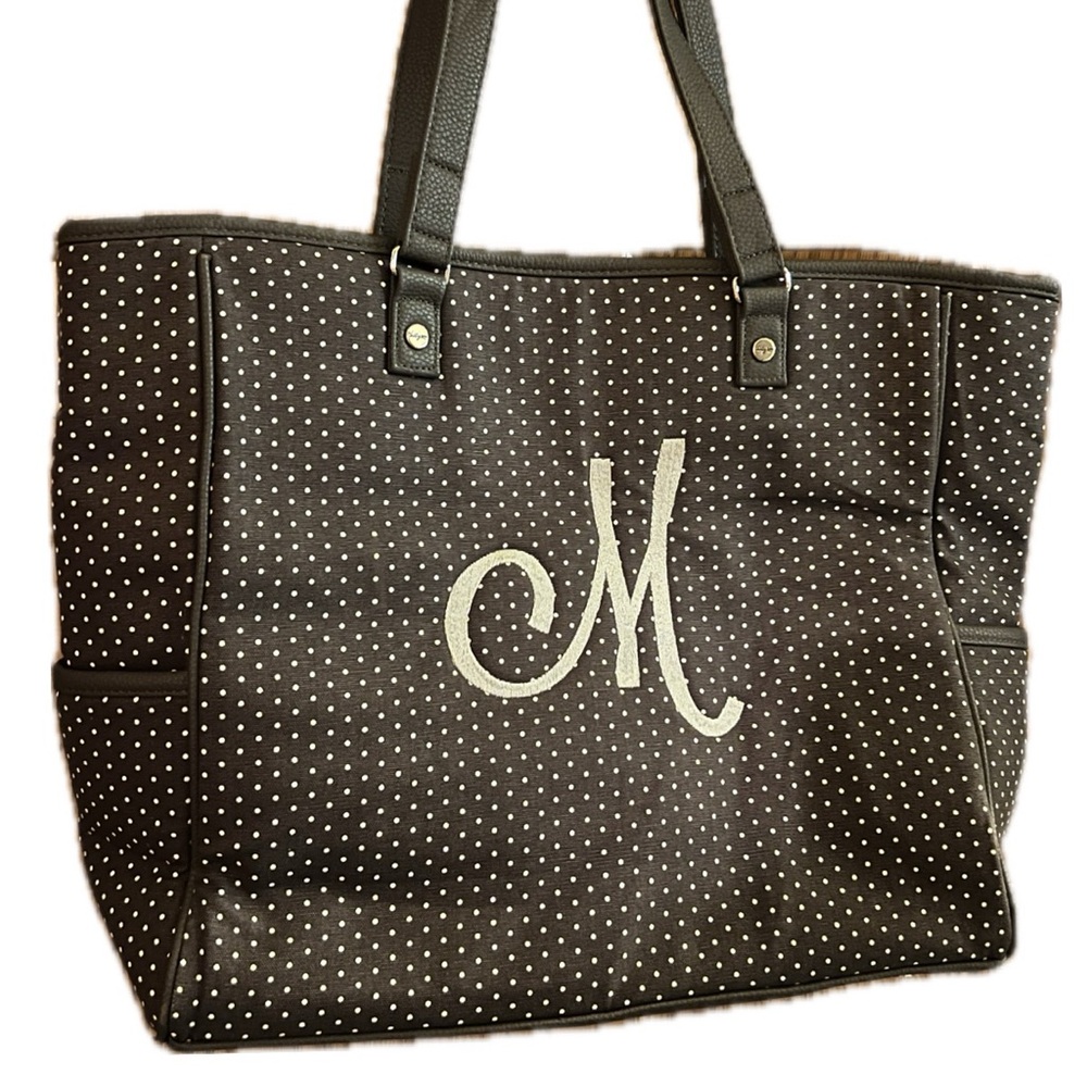 Thirty-one tote with an M